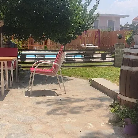 Alice House 3 Apartment Amarynthos