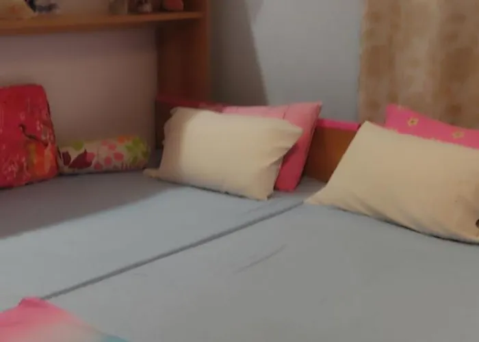Apartment Alice House 3 *